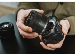Canon Fotokamera EOS R50V RF-S 14-30mm Kit Schwarz
