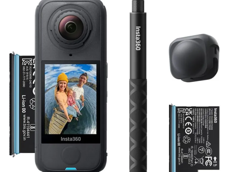 Insta360 360°-Videokamera X4 Air Starter Bundle White
