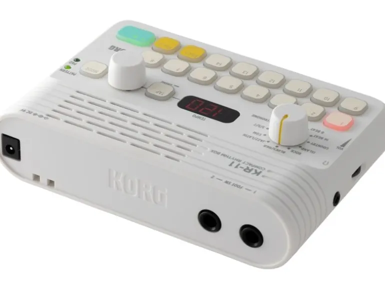 Korg Drum Machine KR-11