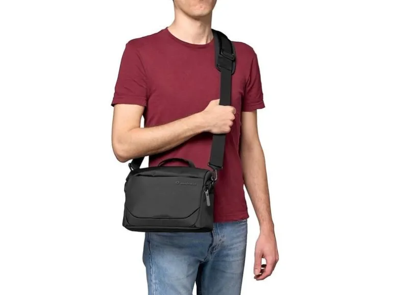 Manfrotto Kameratasche Advanced Shoulder M III Schwarz
