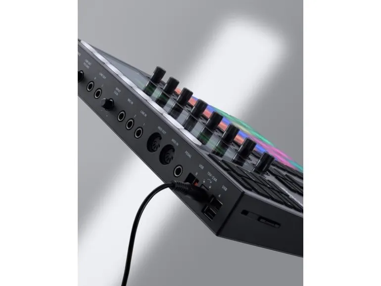 Native Instruments Production Center Maschine+