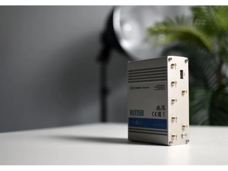 Teltonika 5G-Industrie-Router RUTX50 5G, WiFi-5, 5x GE LAN