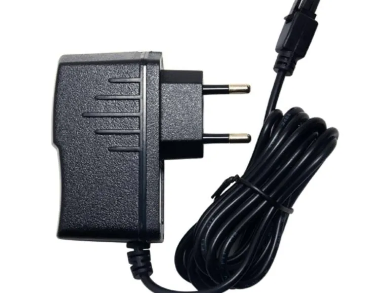 Teltonika Netzteil 4-Pin Microfit 3.0 mm, 9 Volt, 9 Watt