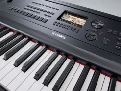Yamaha E-Piano DGX-670 Schwarz