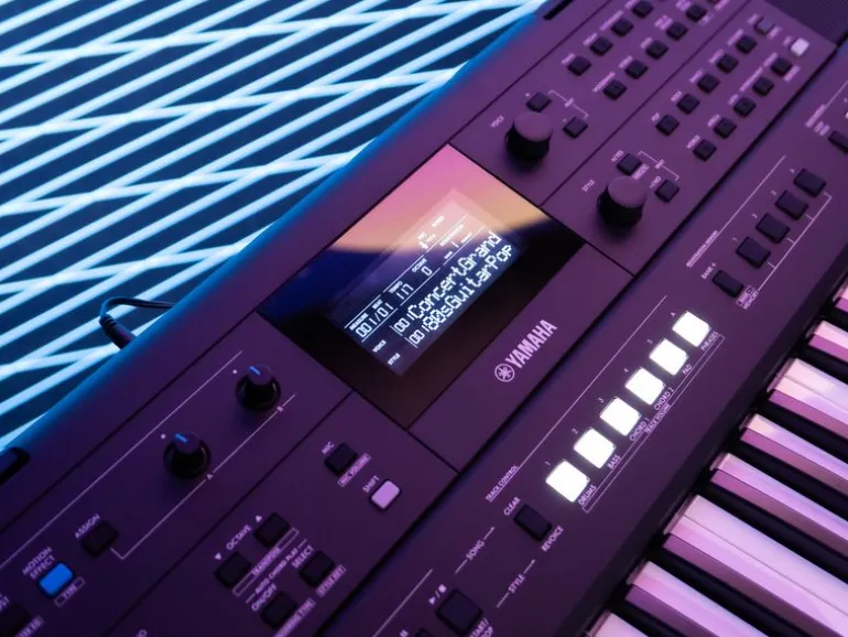 Yamaha Keyboard PSR-E483